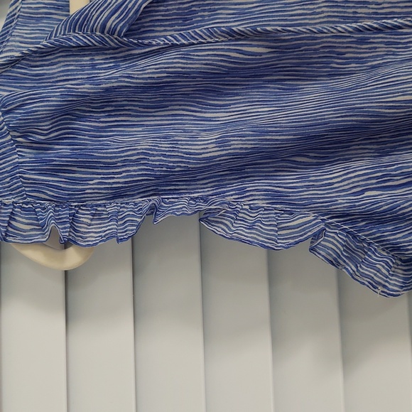PINCH Dress, Size L, Ruffles Details, Tie Front‎ Vneck, Sleeveless, Blue & White - Picture 5 of 8